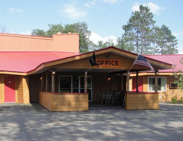 Hiawatha Lodge Inn Eagle River Exterior foto